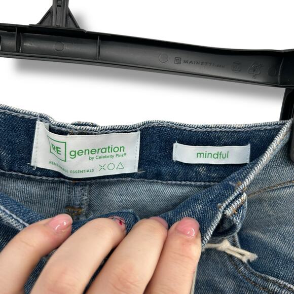 NWT Macy's Regeneration High Rise Mom Short Size 9 / 29 Denim Blue Jean Cuffed - Picture 6 of 9